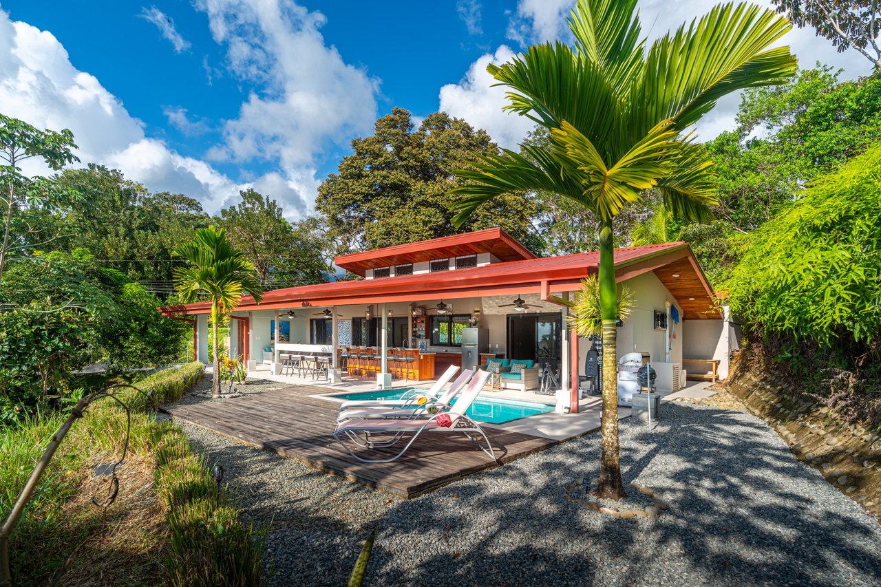 Casa Sea Breeze- Spectacular Ocean-View Home and Guest Villa in Prime Ojochal Location