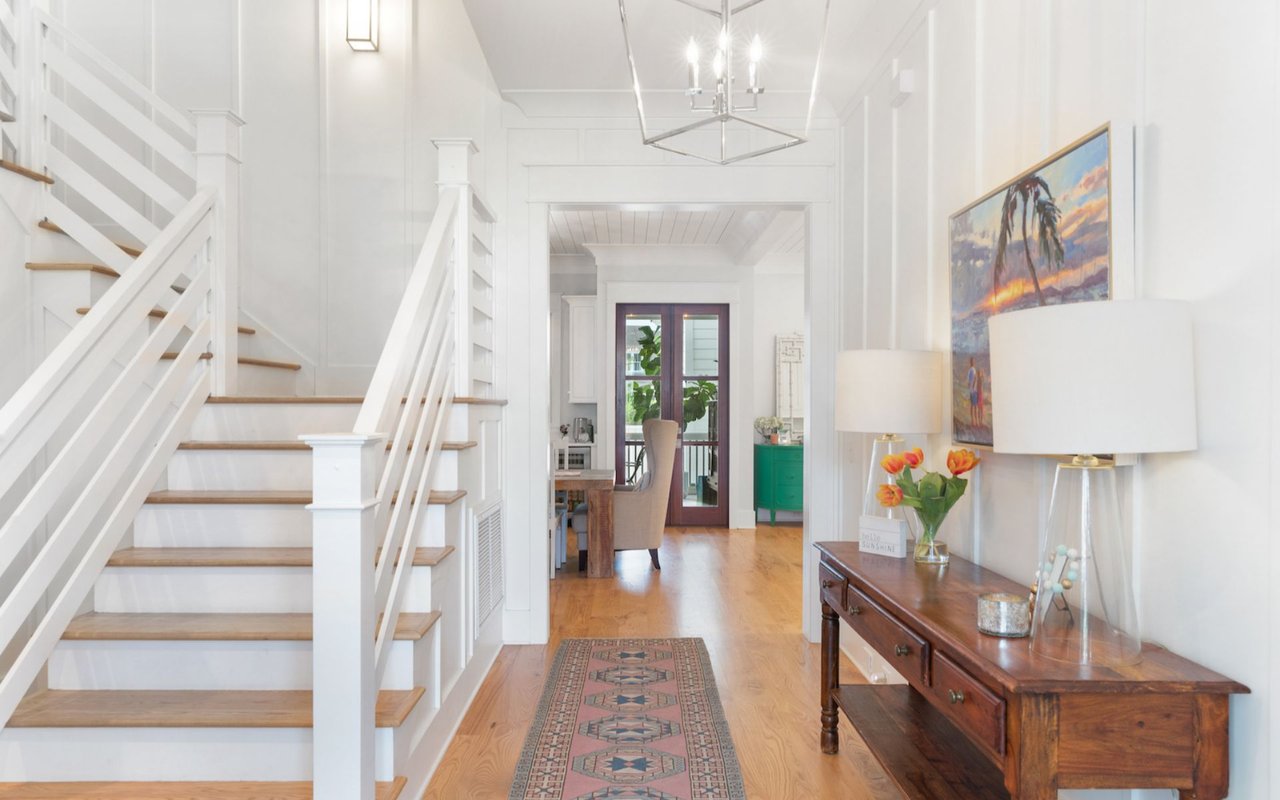 For Sale – Homes with Stylish Foyers