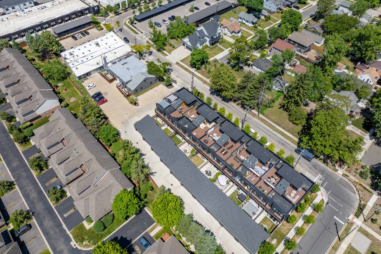 710 E Parent Ave