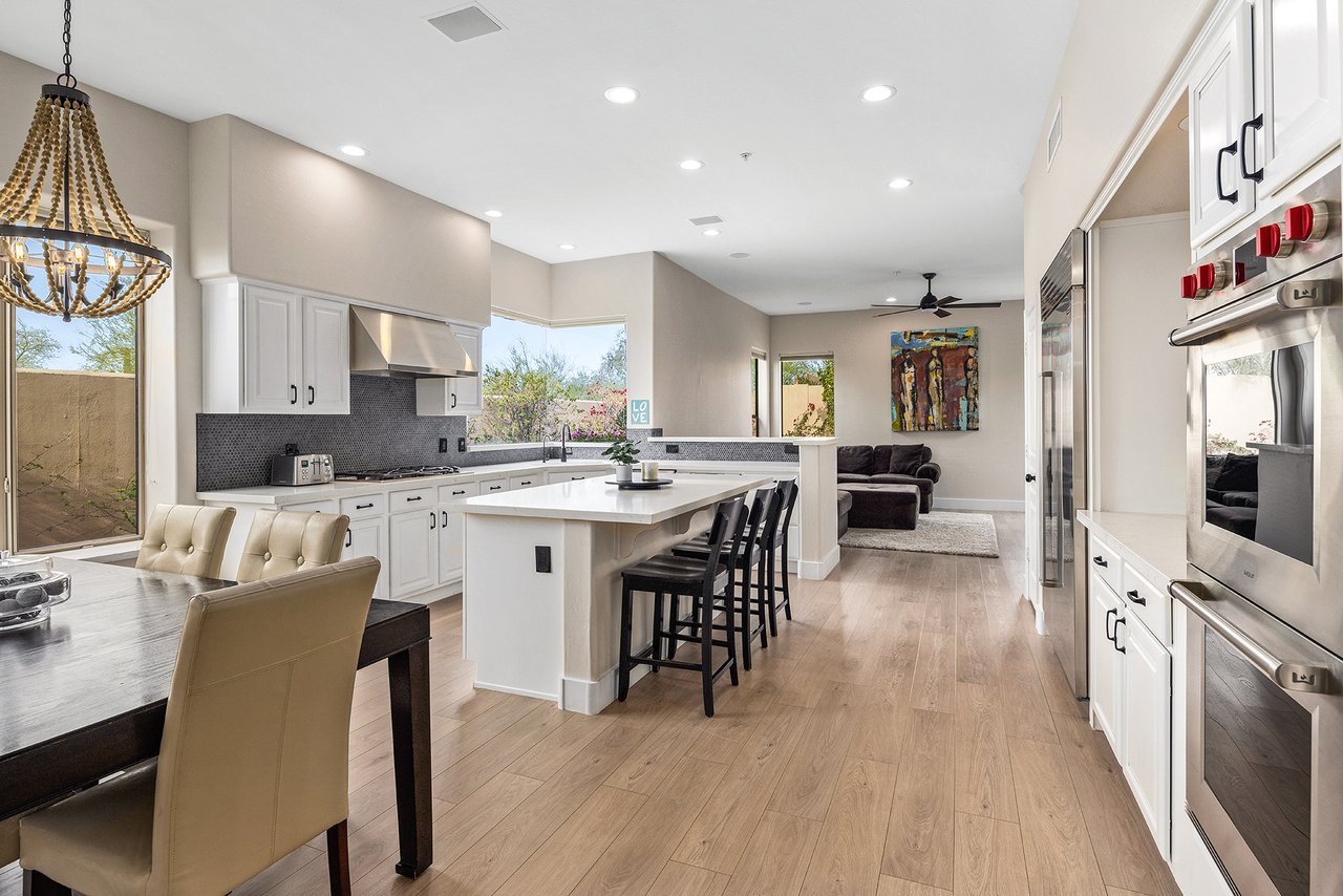 8856 E Via De Luna Drive