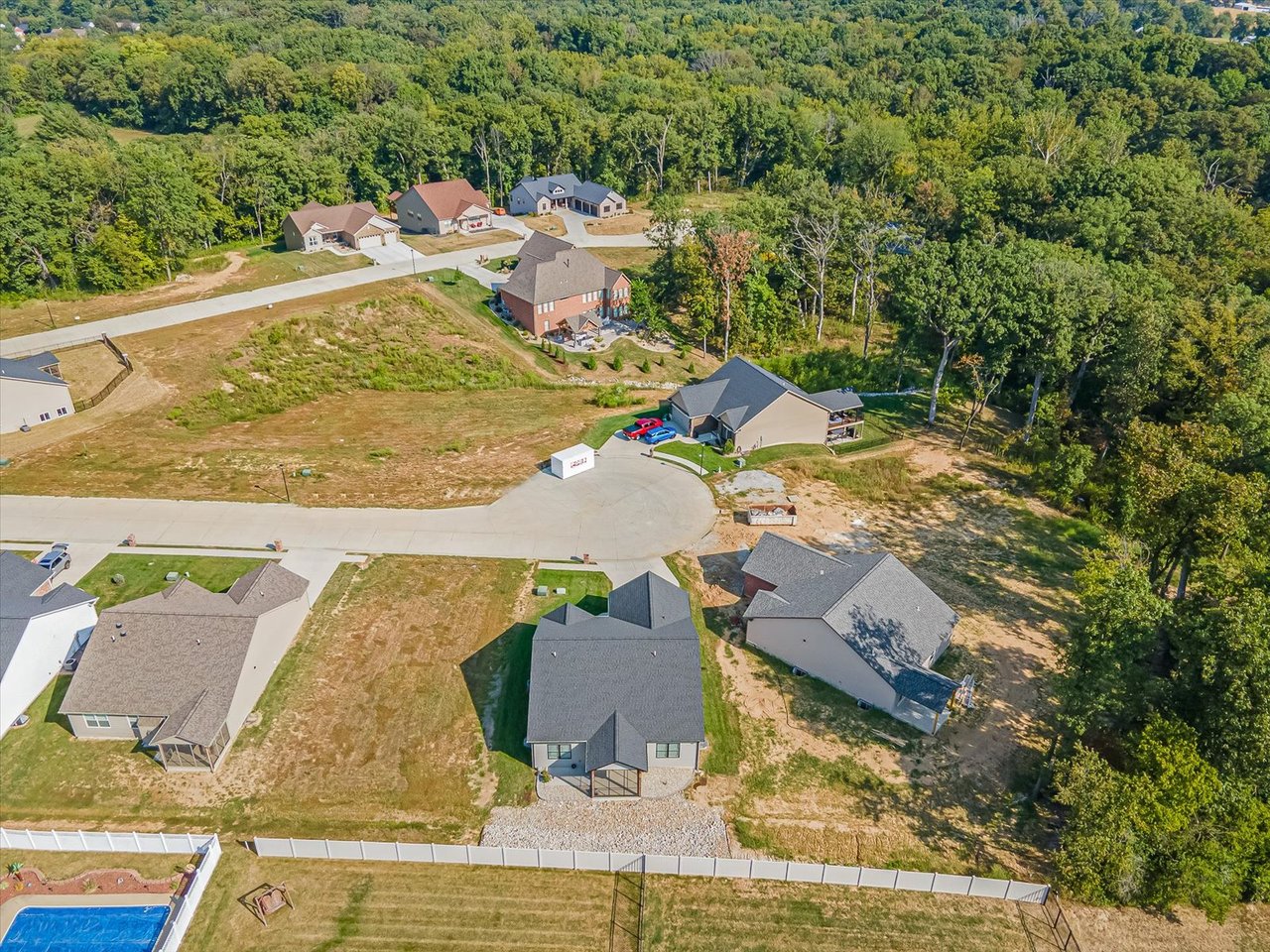 Contemporary Freeburg Villa on a Quiet Cul-de-Sac: 428 Firestone Street