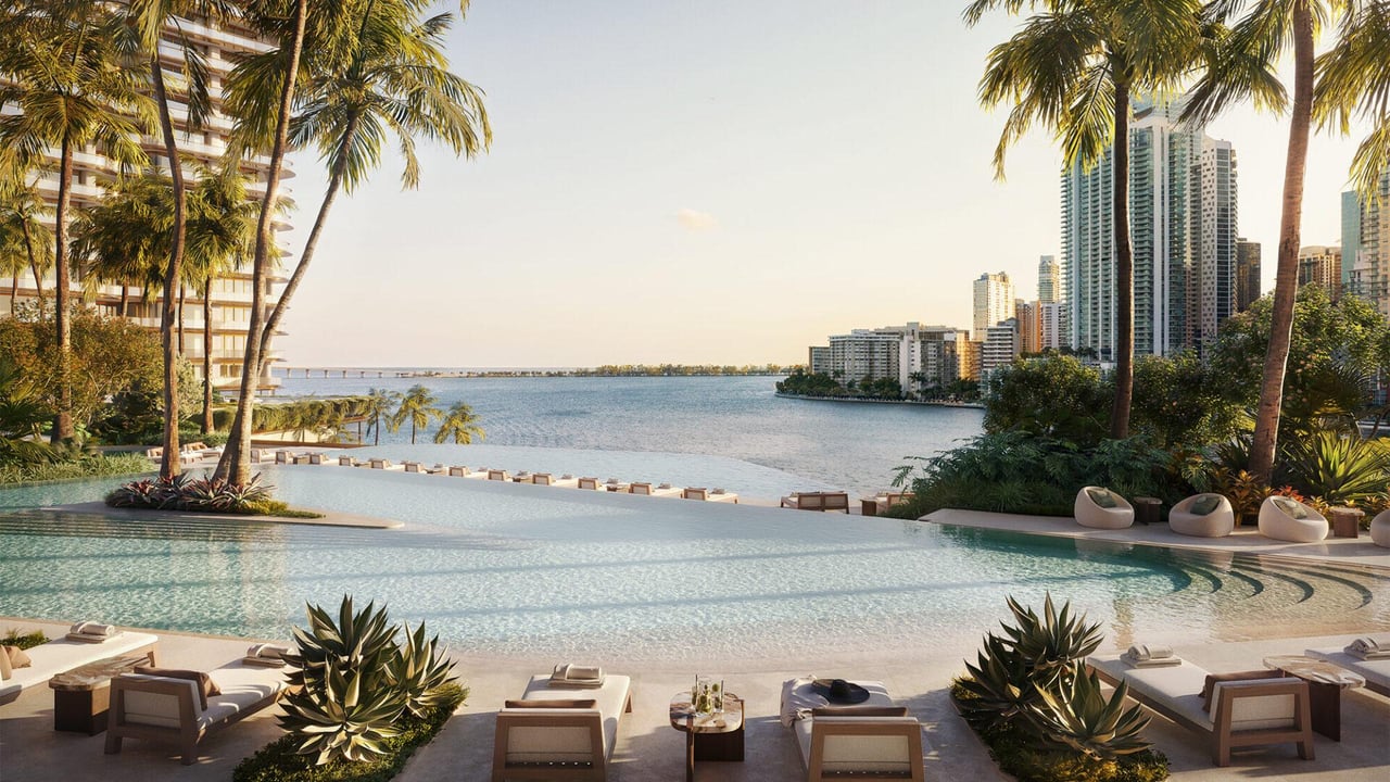Mandarin Oriental Miami lagoon pool overlooking Biscayne Bay on Brickell Key – 
