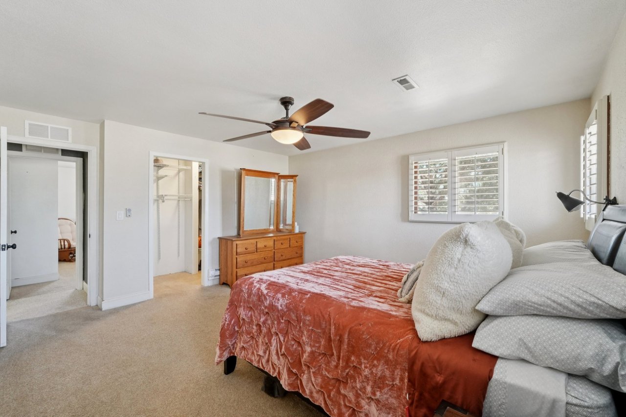 1003 W Camino Al Cielo Dr