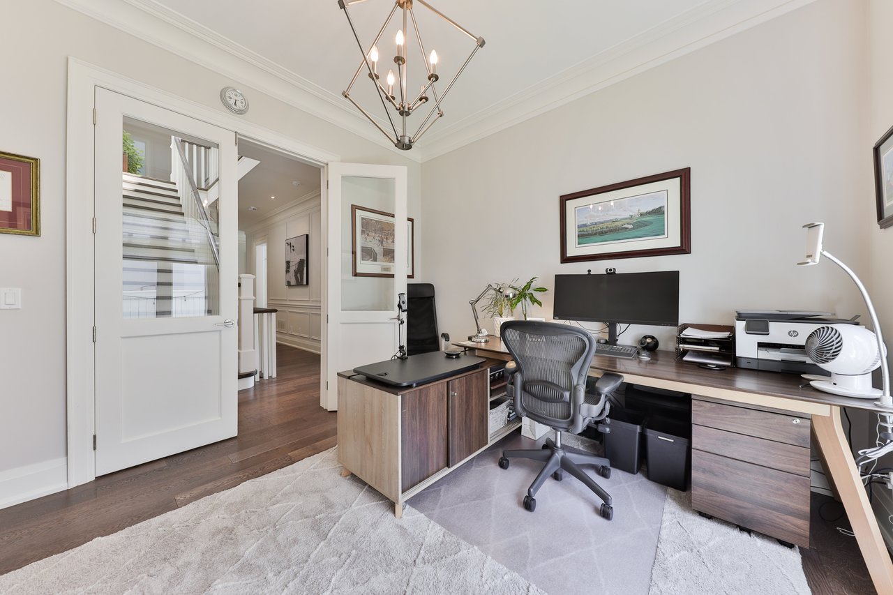 408 Saville Crescent, Oakville