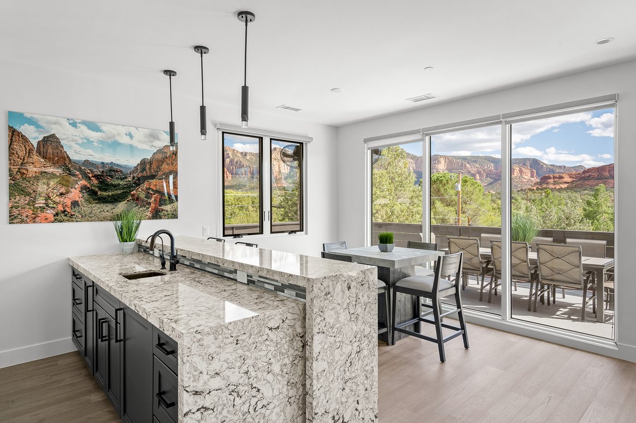 40 Roadrunner Lane