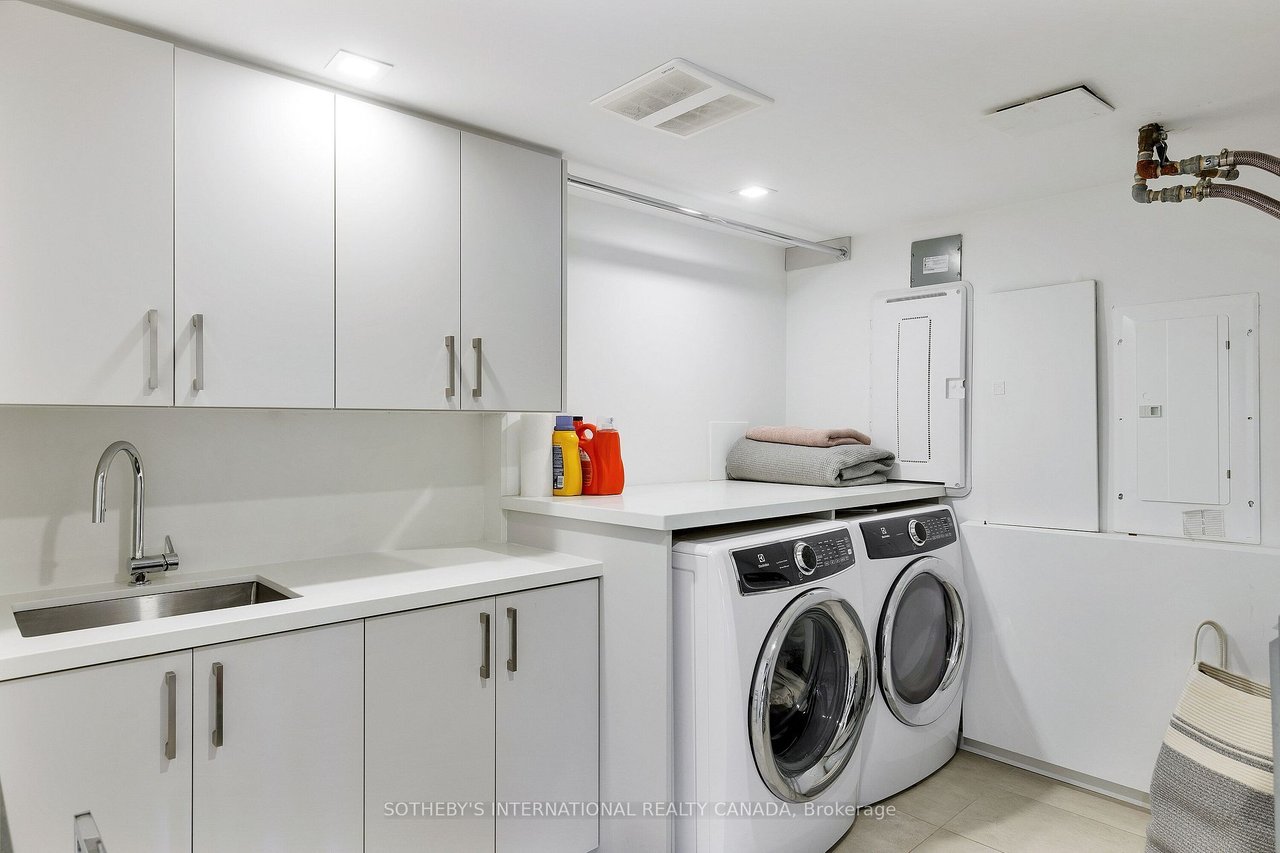 Rock Star King East Two-Storey Penthouse