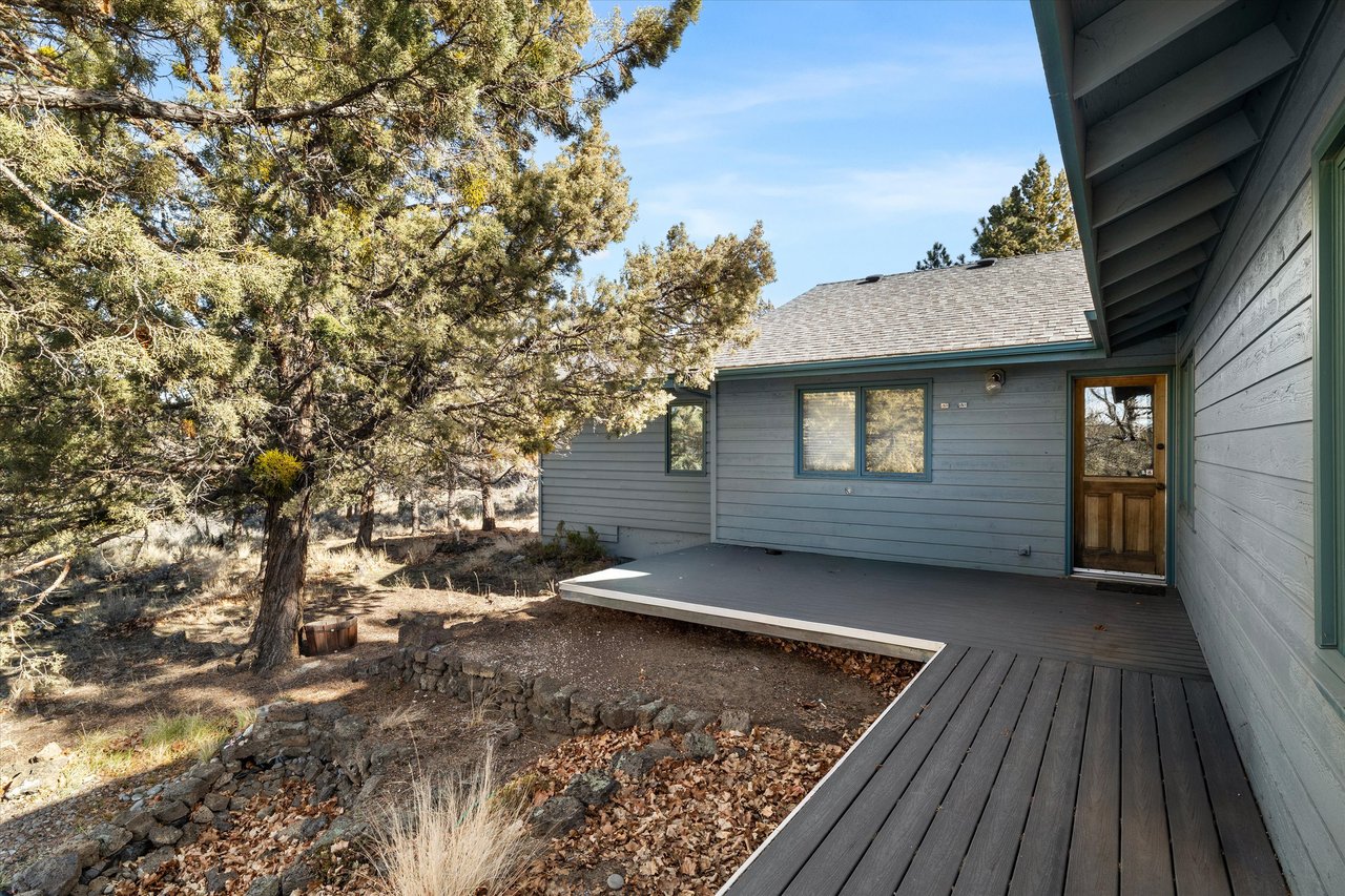 63545 Deschutes Market