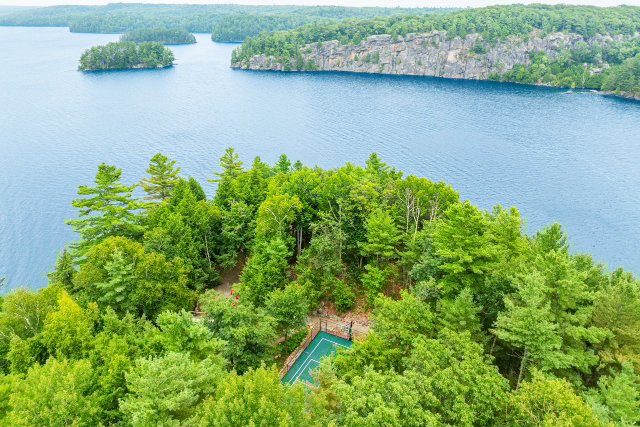 Skeleton Lake