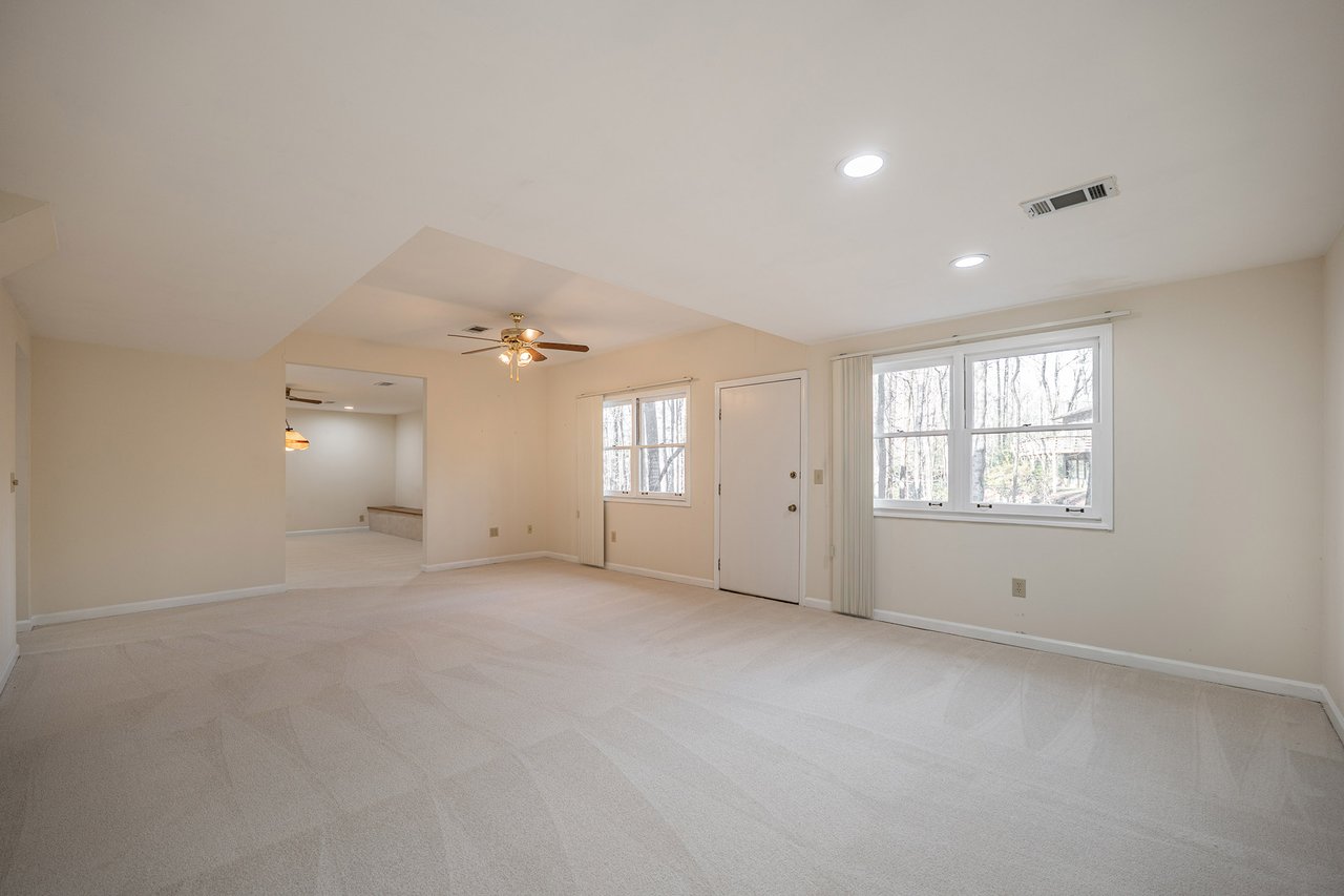 395 Longs Peak Drive