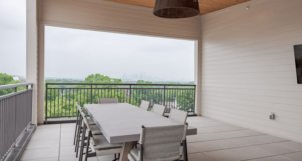 Up to 10 weeks free base rent