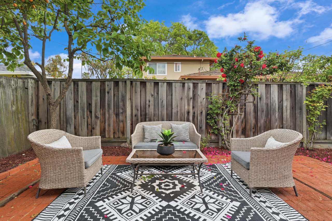 3240 Santa Maria Avenue