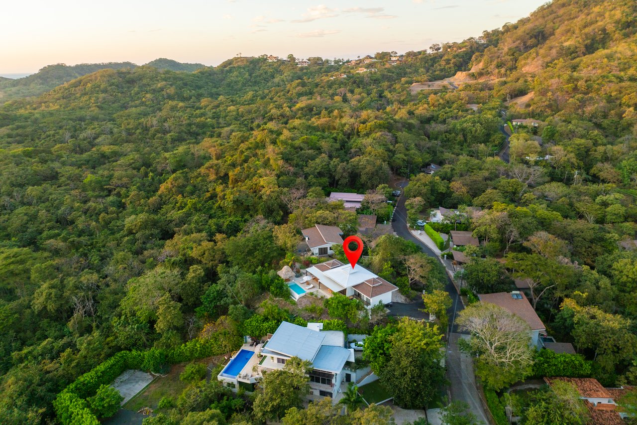 Casa Salinas – 3 beds ocean view home in playa grande