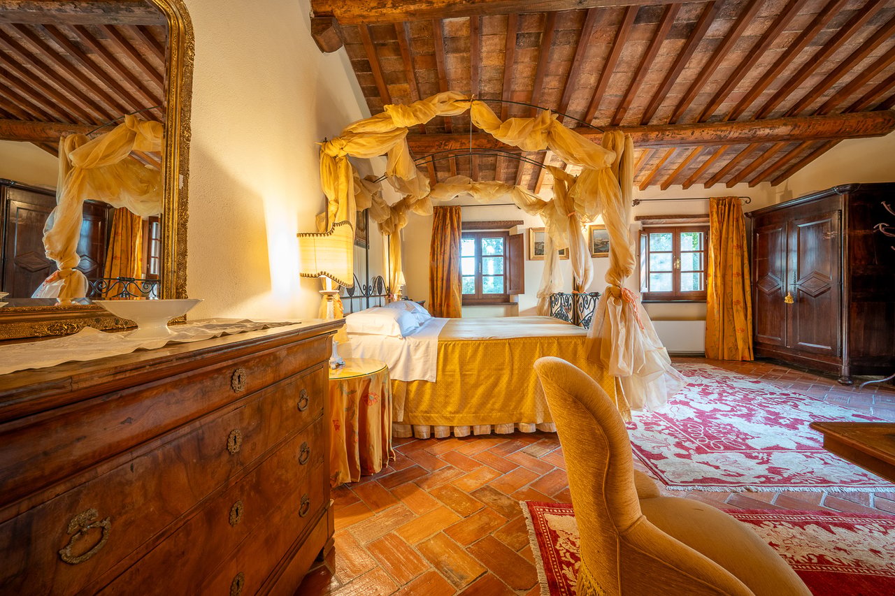VILLA MECENATE