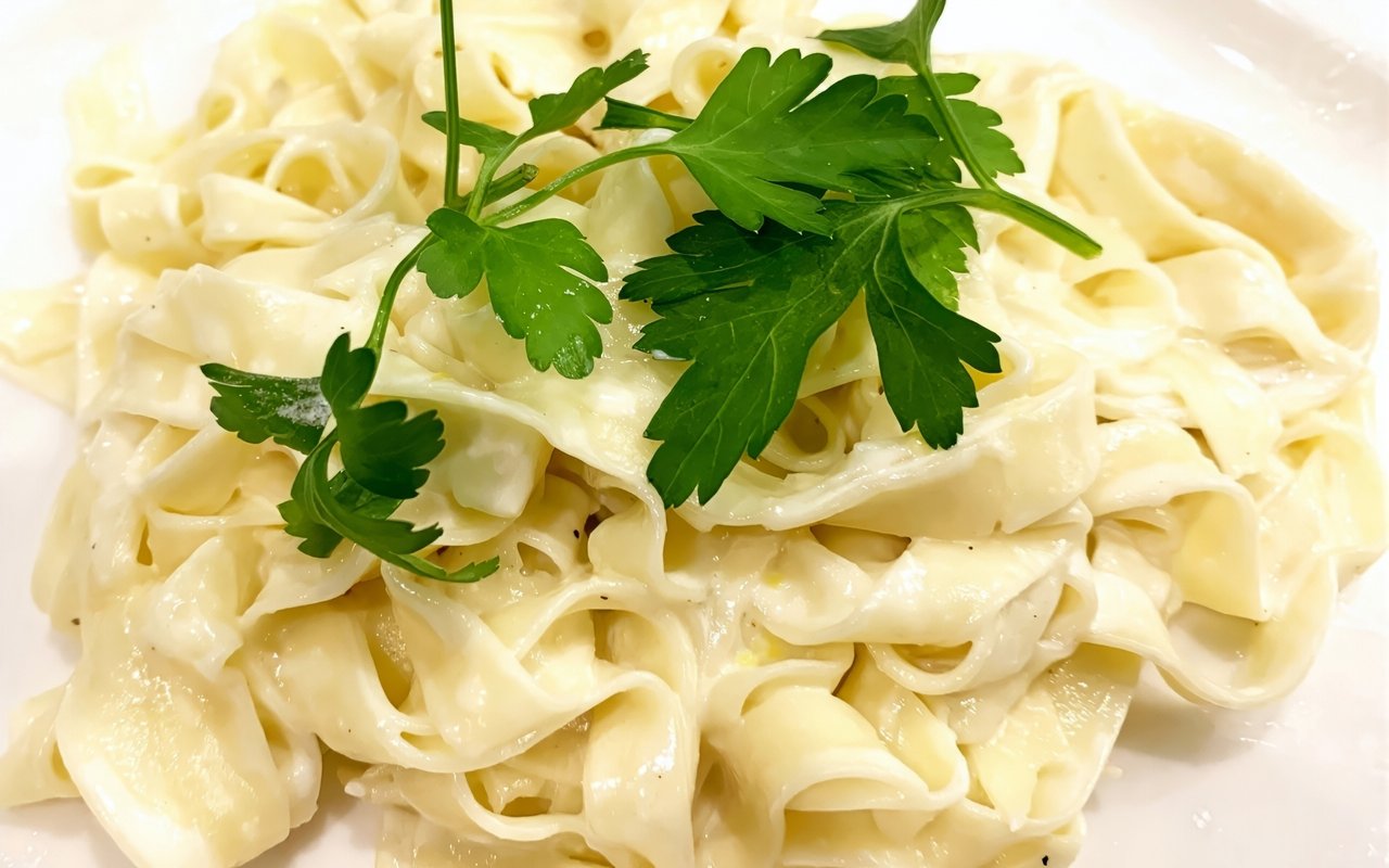 Light Lemon Cream with Easy Homemade Pasta