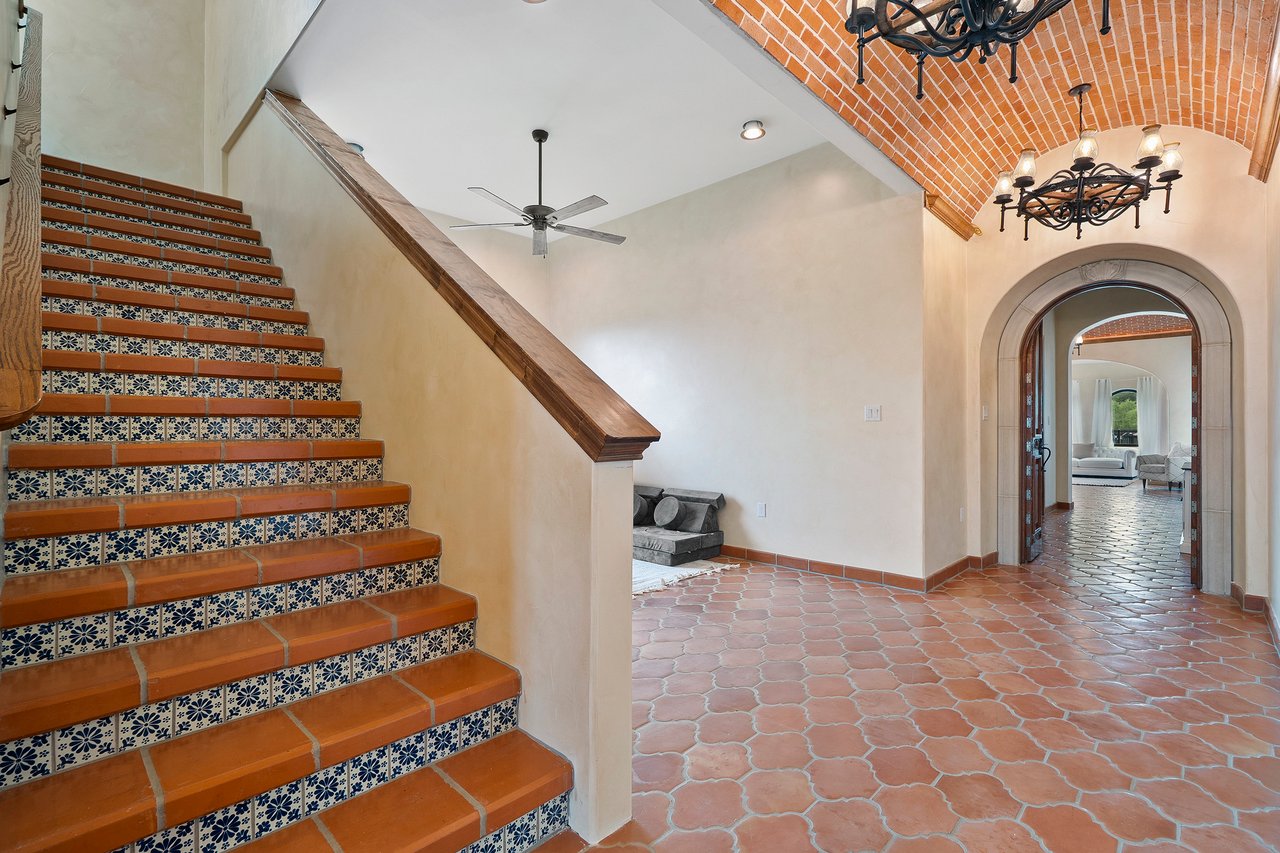 108 Country Vista Lane