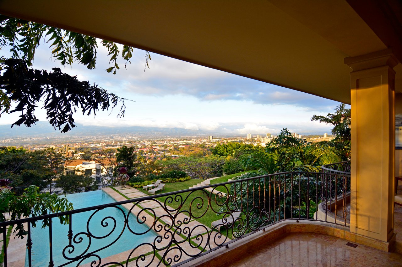 Hillgarden Estate in Escazu