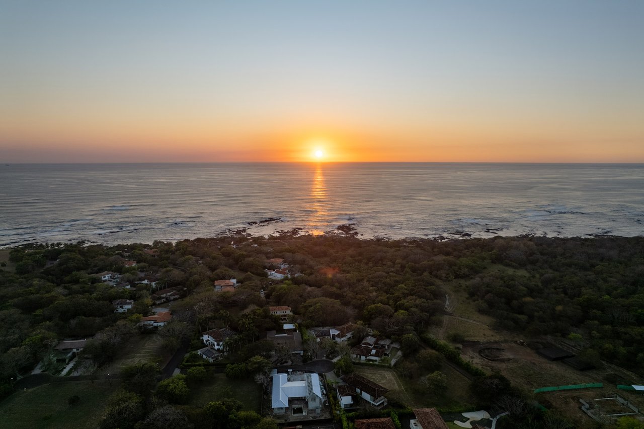 The Tides | A Luxury Coastal Retreat in Hacienda Pinilla