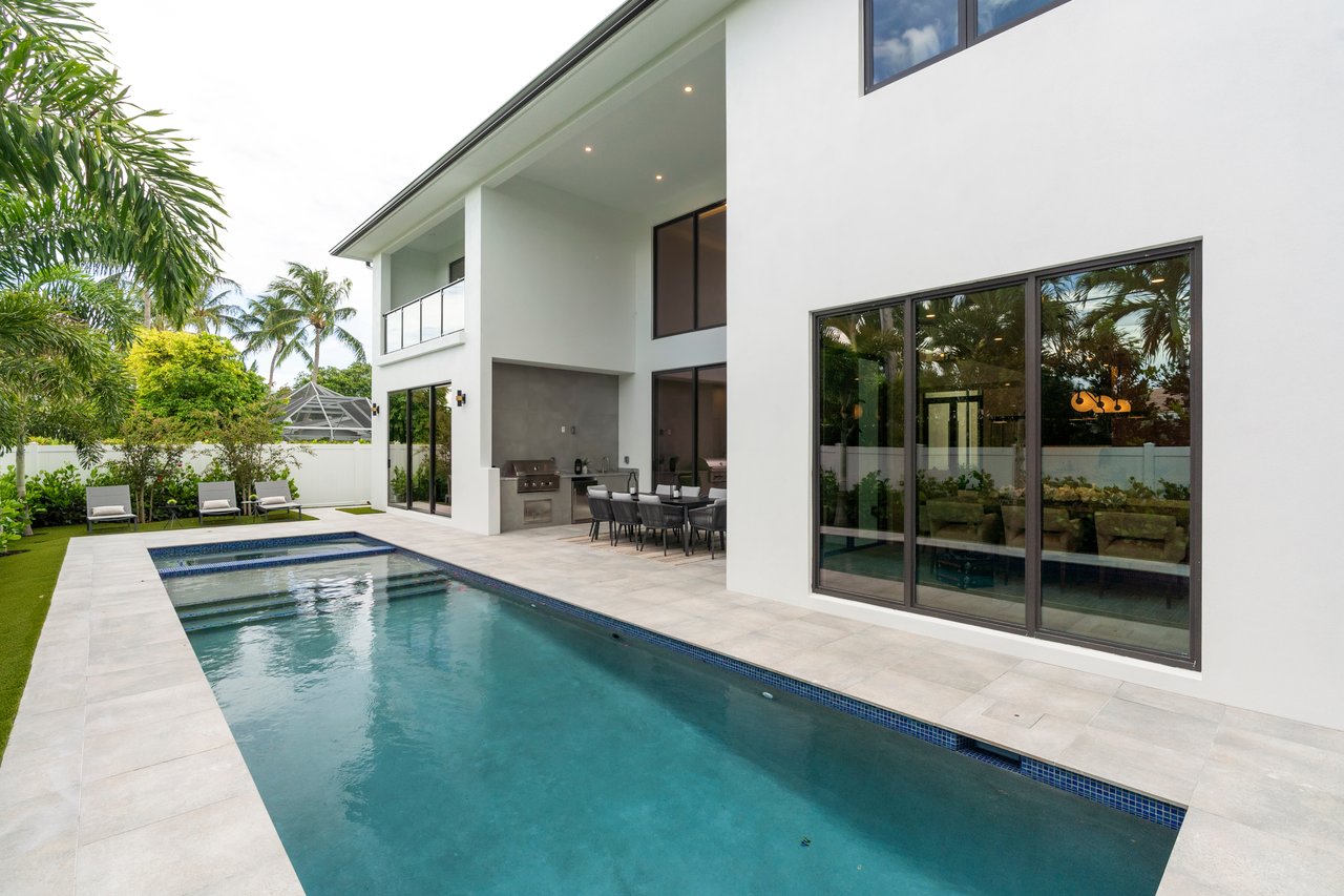 Boca Riviera Farmhouse
