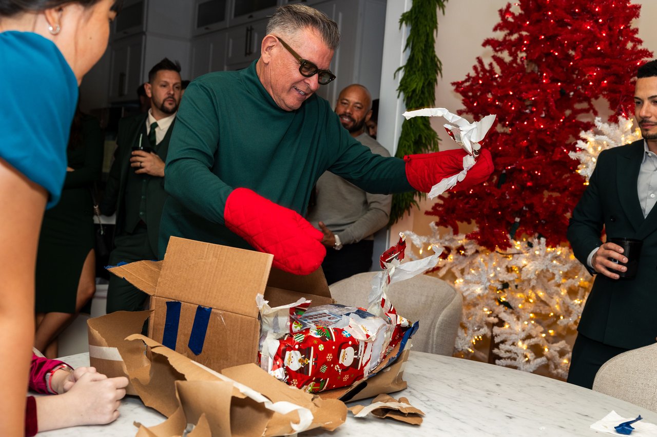 FARSMAS 2025: Rain, Resilience & Holiday Magic in Seminole Heights