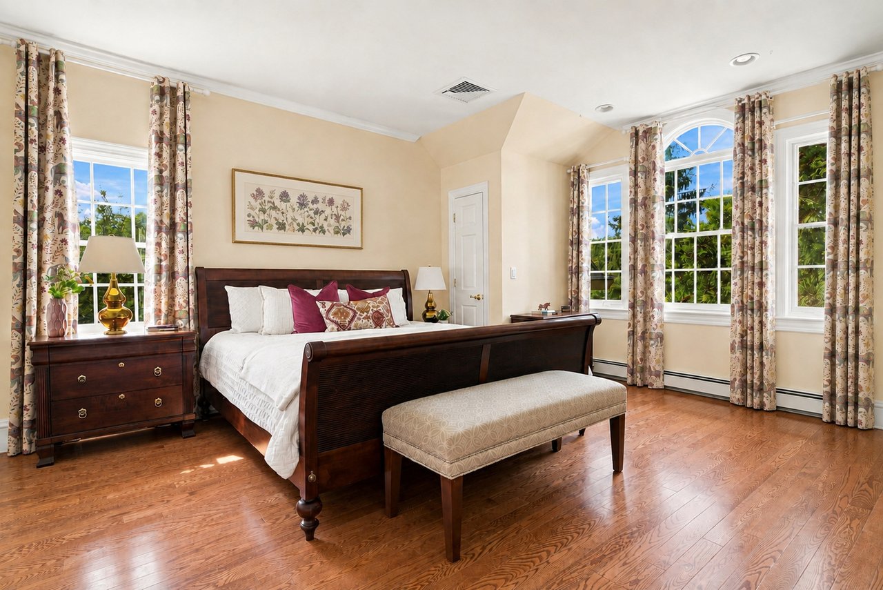 285 Hartshorn Drive, Short Hills, NJ 07078