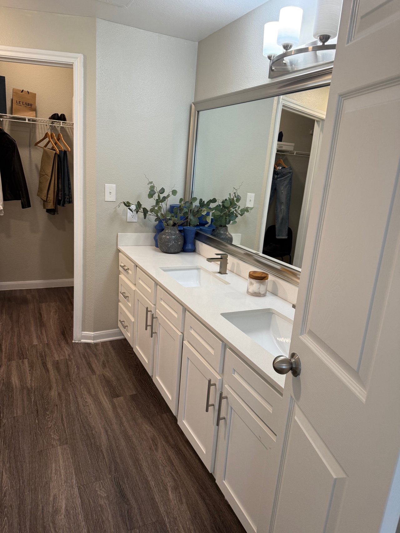 Luxury 2 bed 2 bath in North Austin