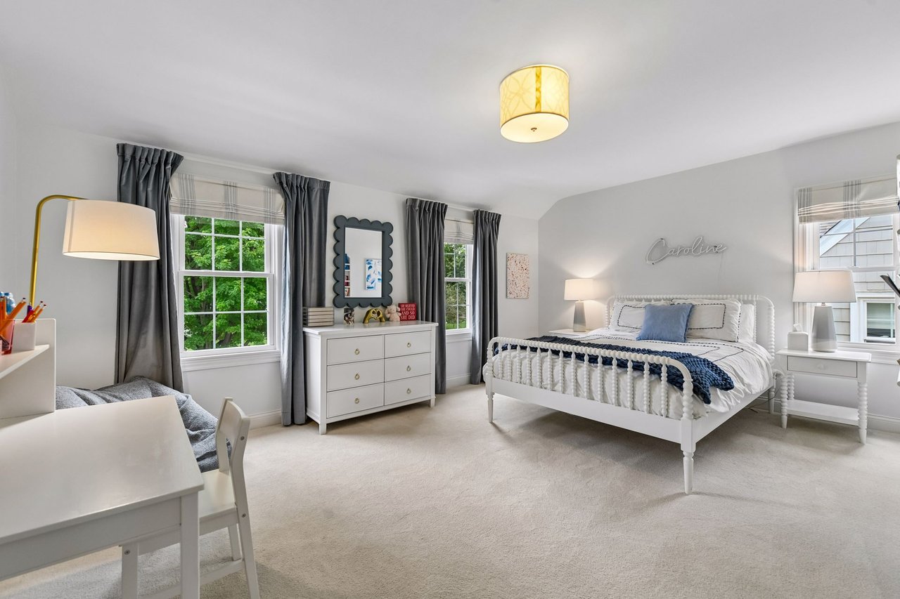 5412 Kellogg Ave, Edina