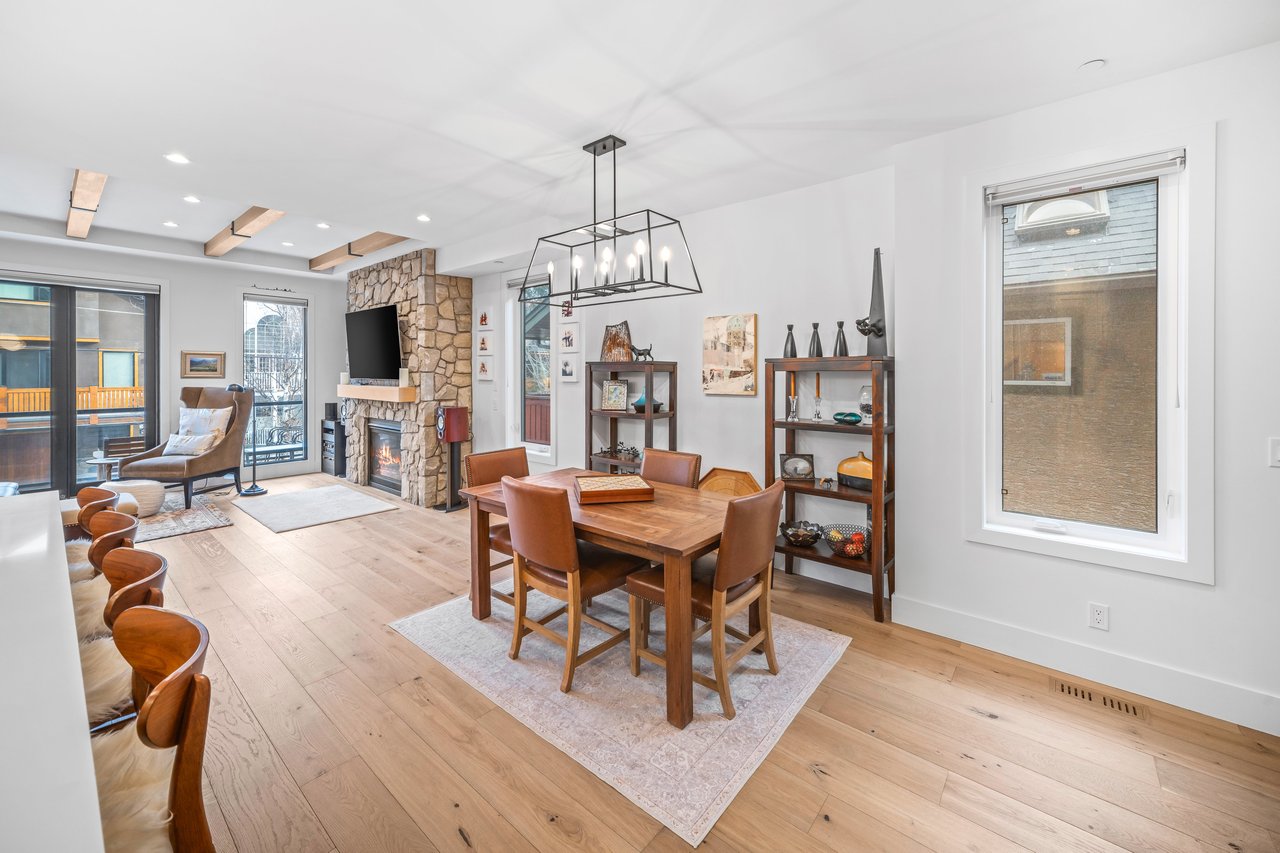 810 3rd Street Unit: 4