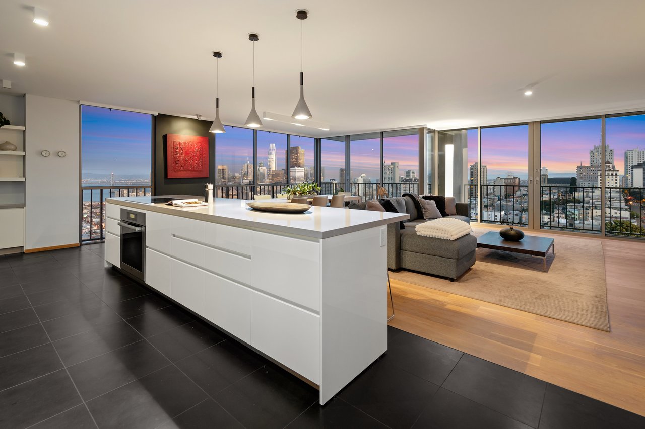 Contemporary Design and Iconic Views at The Summit