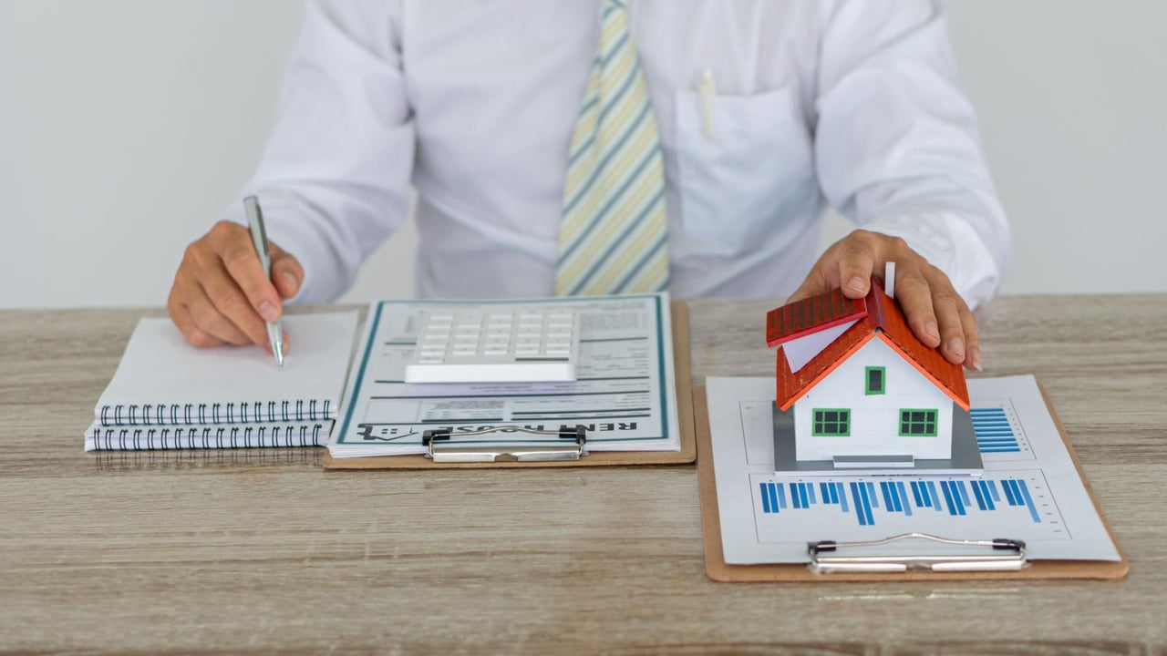 🏡 What Sellers Are Really Thinking When They Review Your Offer in Seattle