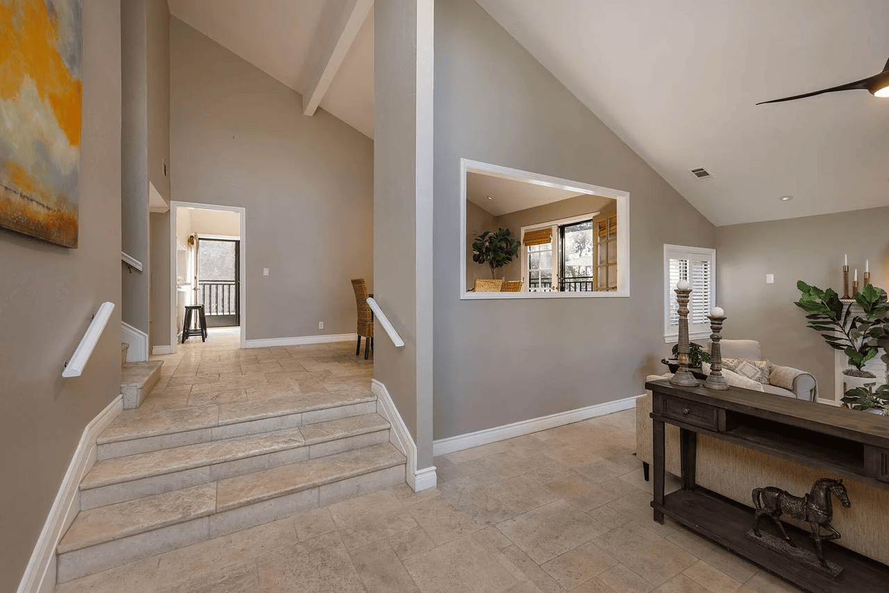 1270 Foothill Road