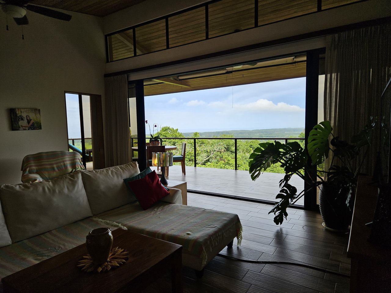 Beautiful sea view House Guesthouse and Pool in a gated Community close to awesome Beaches