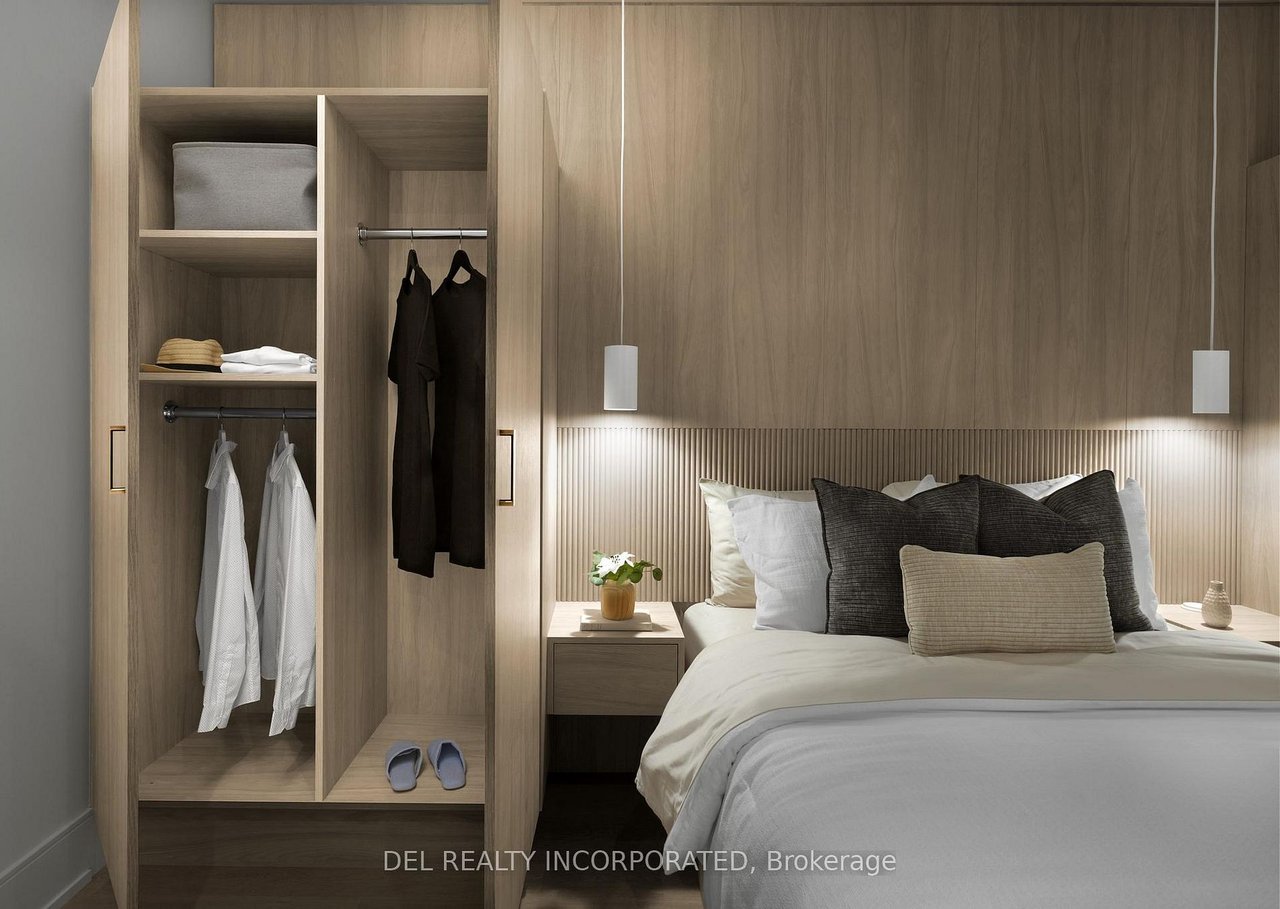 KING WEST'S PREMIER LUXURY COMMUNITY