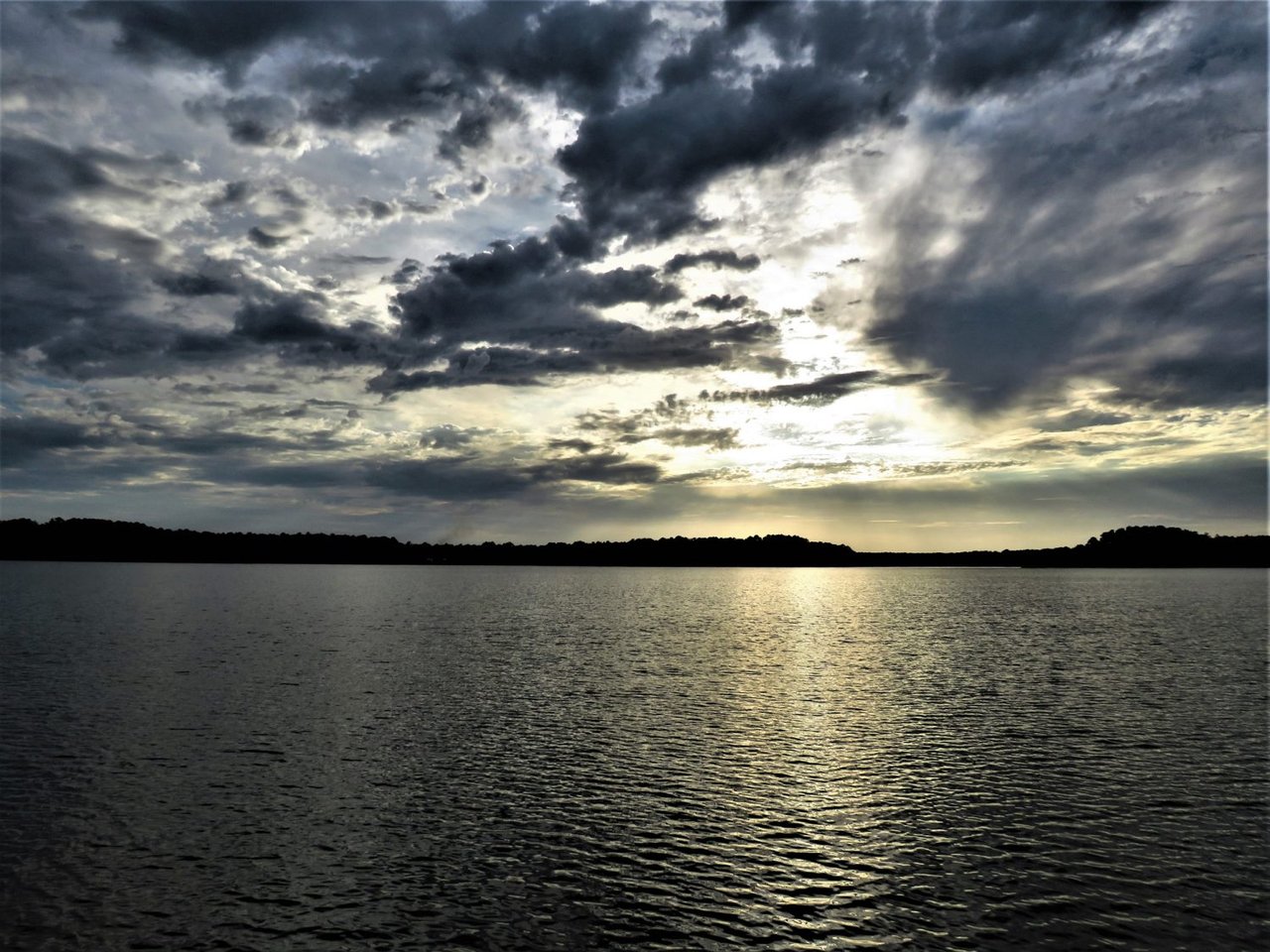 About Lake Sinclair