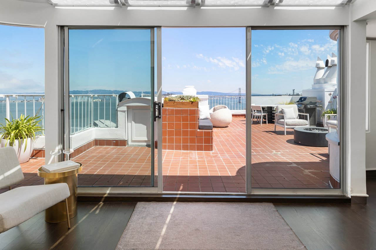 Telegraph Terrace View Penthouse!