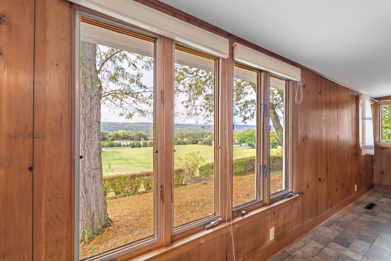 9692 Highland Ave, Dansville