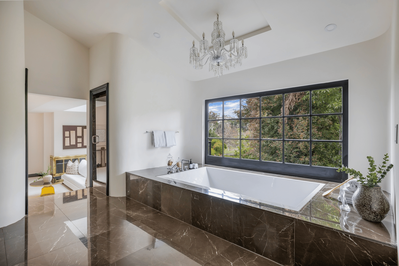 10981 Bellagio Rd