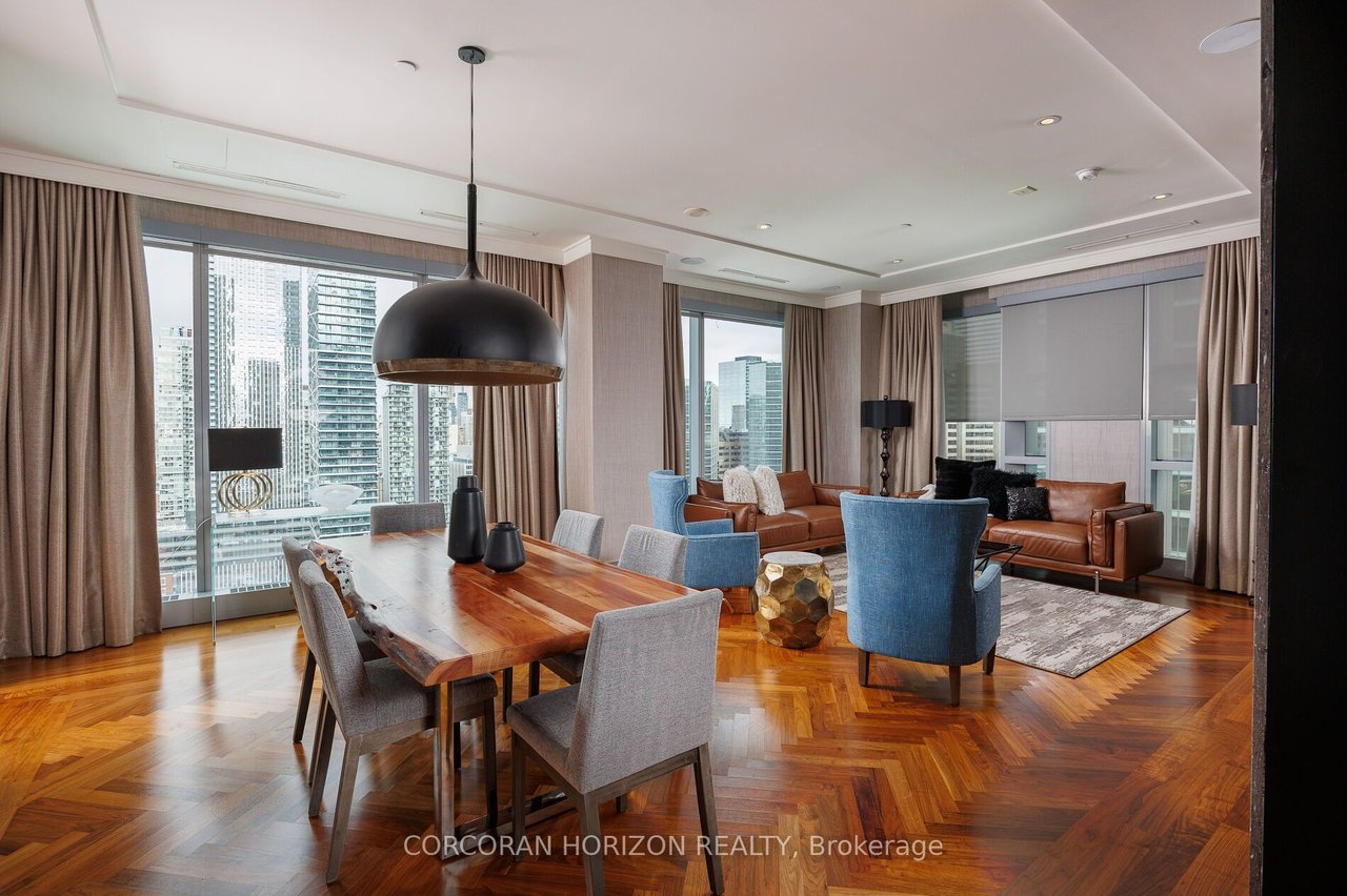 LUXURY AT THE RITZ RESIDENCES