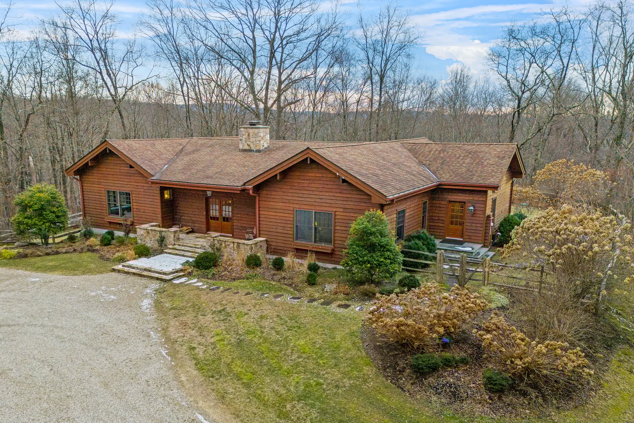 3 Saddle Brook Road