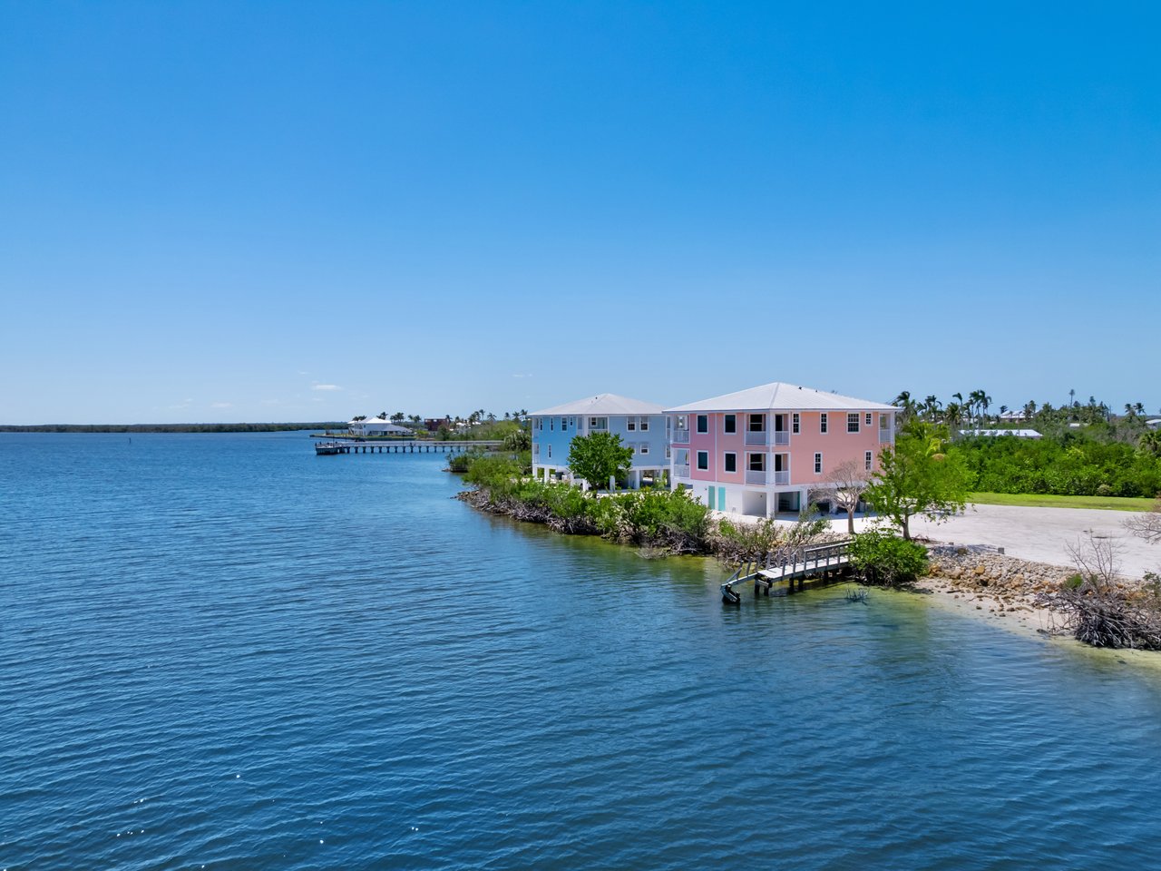 4581 Redfish Point RD