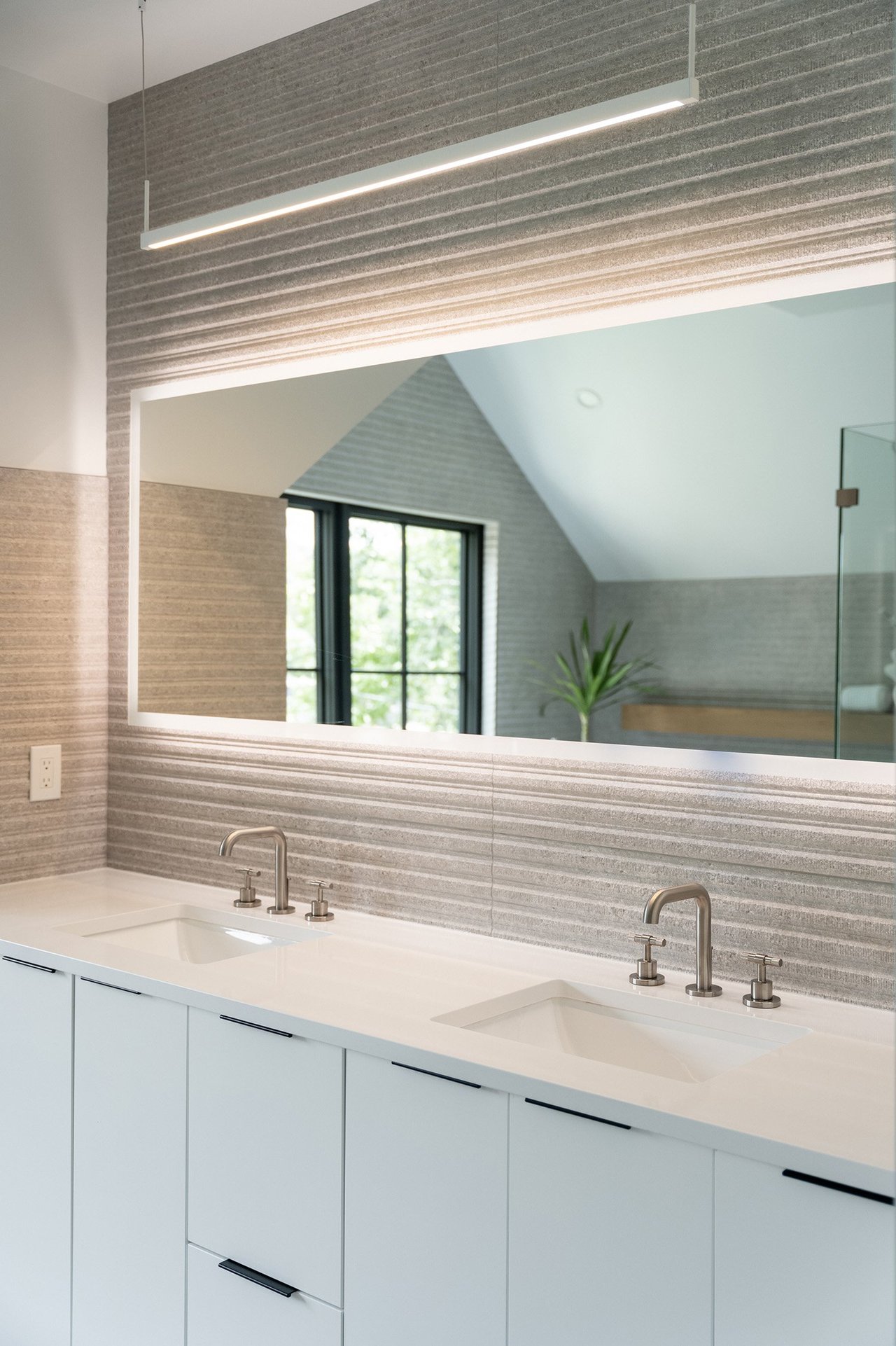  2565 S JACKSON STREET 