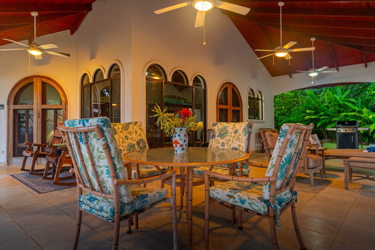 Front Ridge Ocean View Casa Mono Titi – Tres Rios, Costa Rica