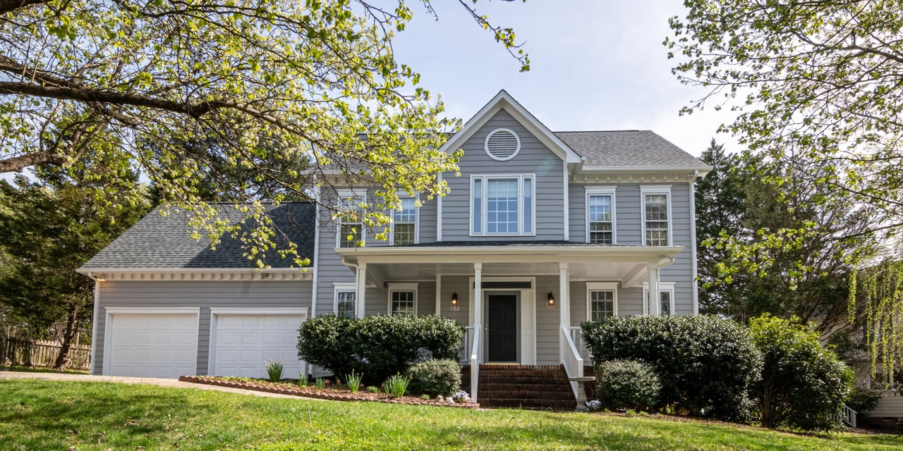 Mortgage Rate Strategy in 2026 - When to Lock Your Rate and Stop Waiting for the “Perfect” Time