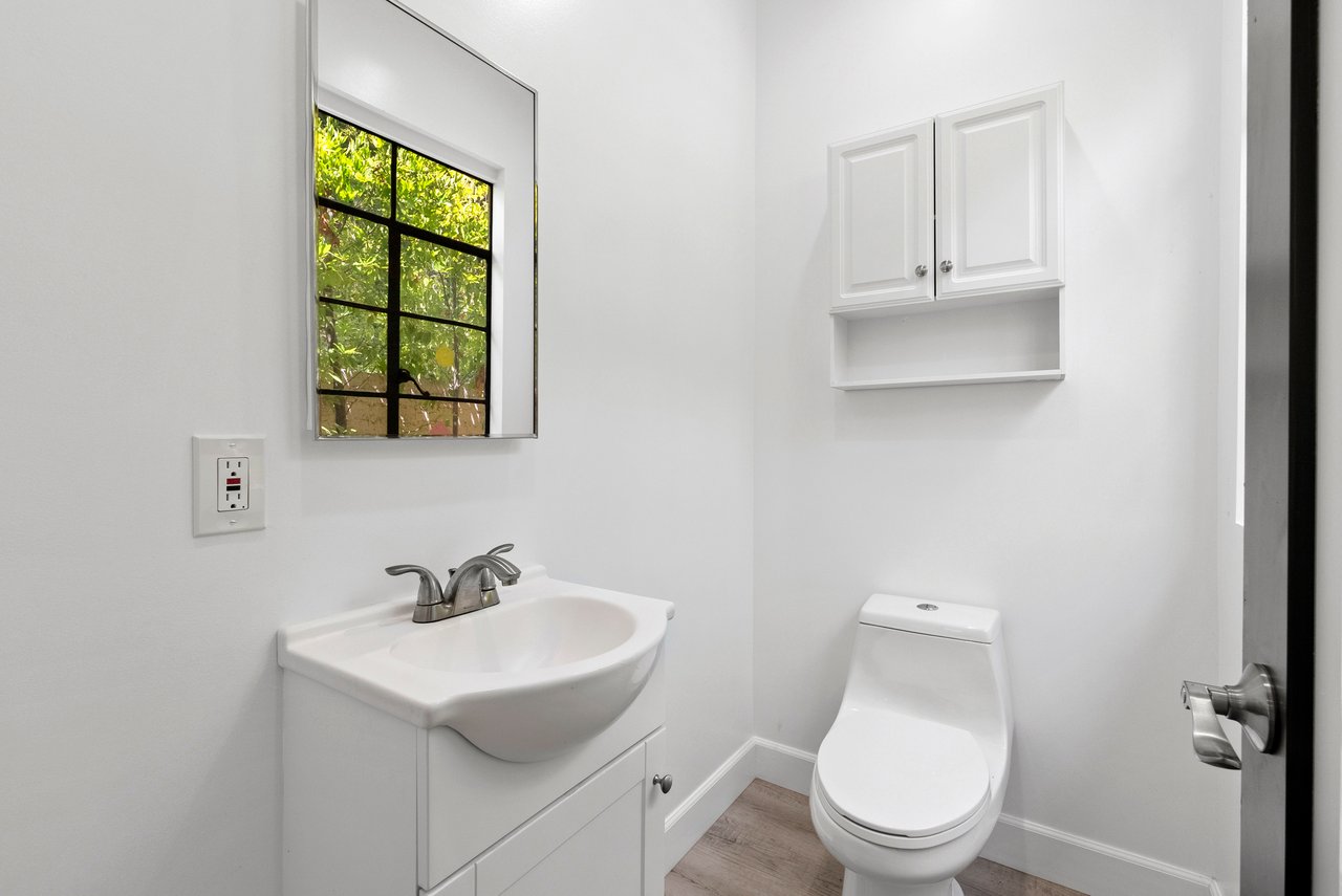 706 N Maple Dr, Beverly Hills