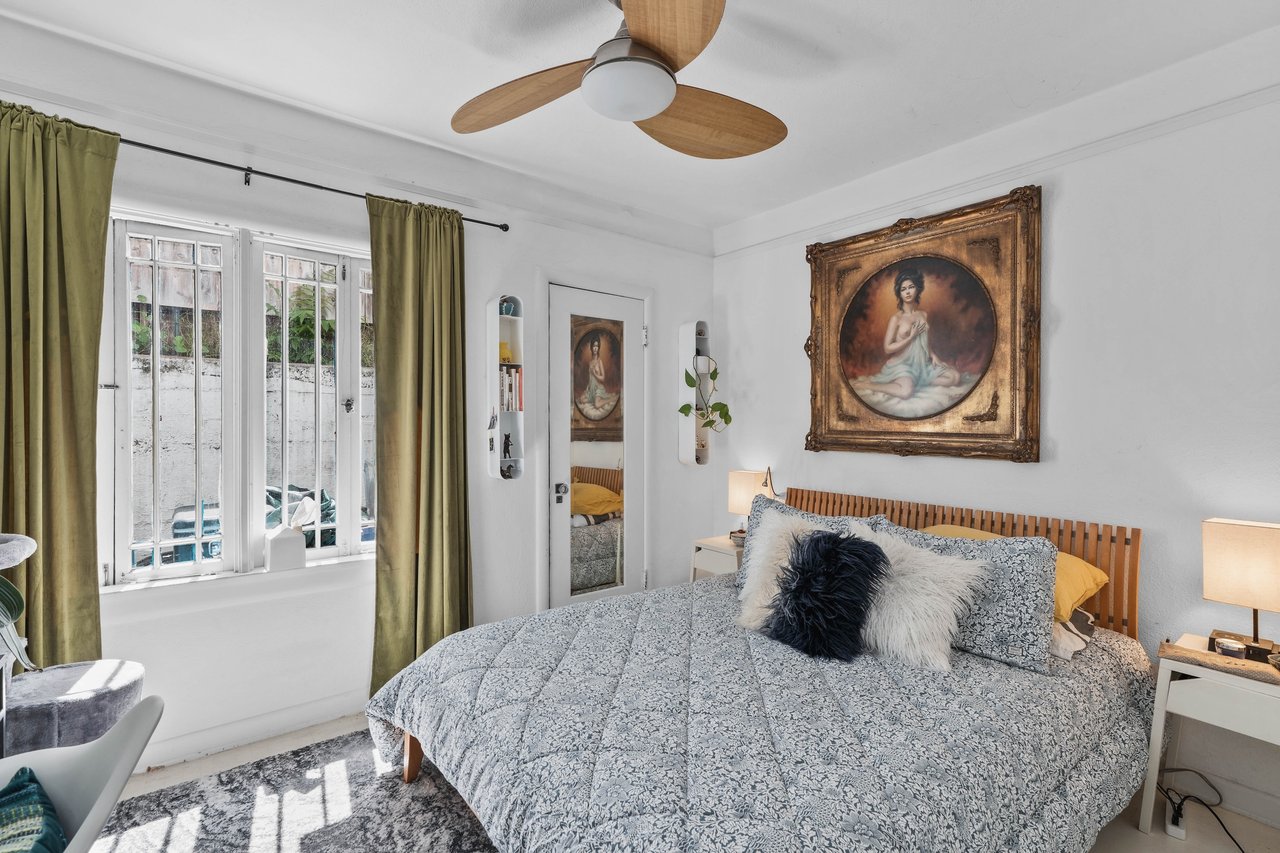 4109-4111 Ibis Street