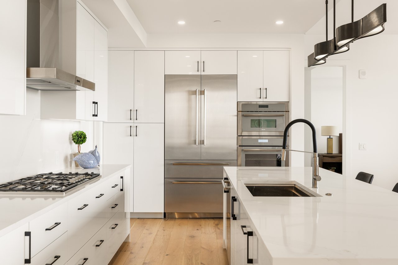 2425 Peachtree Road NE Unit 1406