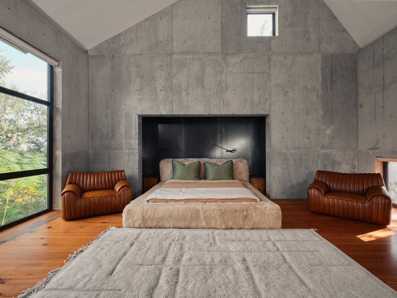 STRATFORD HILLS ARCHITECTURAL LANDMARK