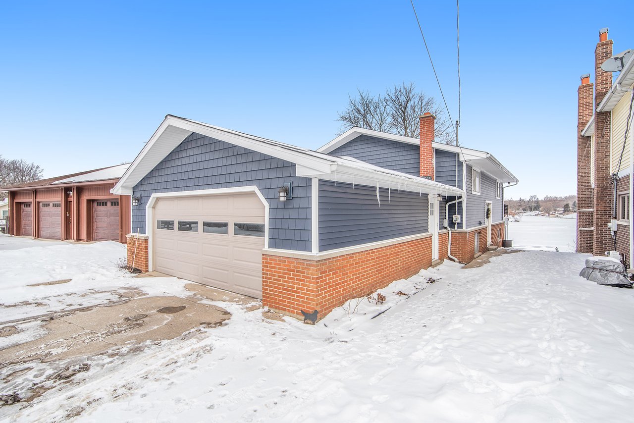 10048 King Road