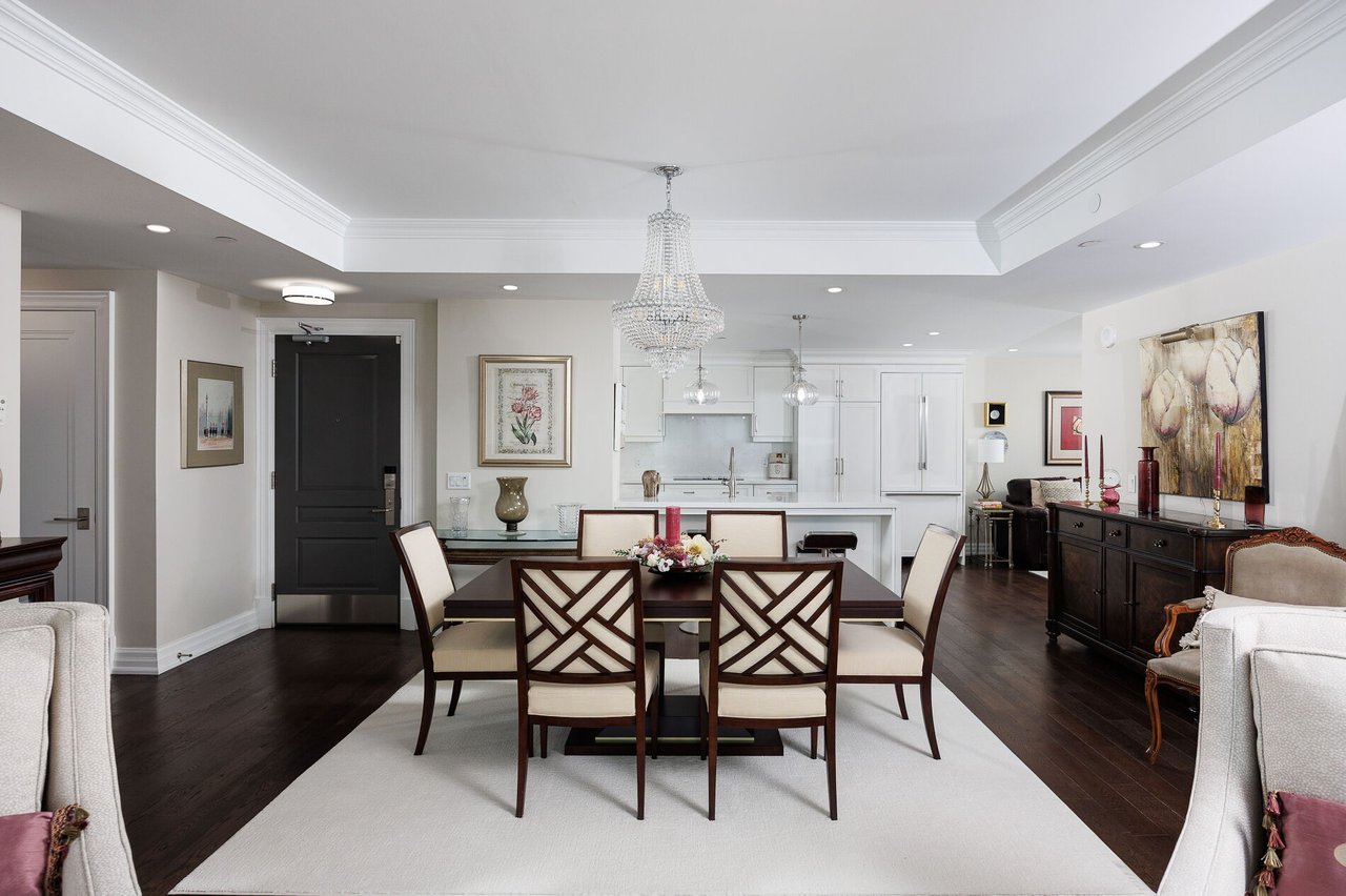 2060 Lakeshore Road 1802