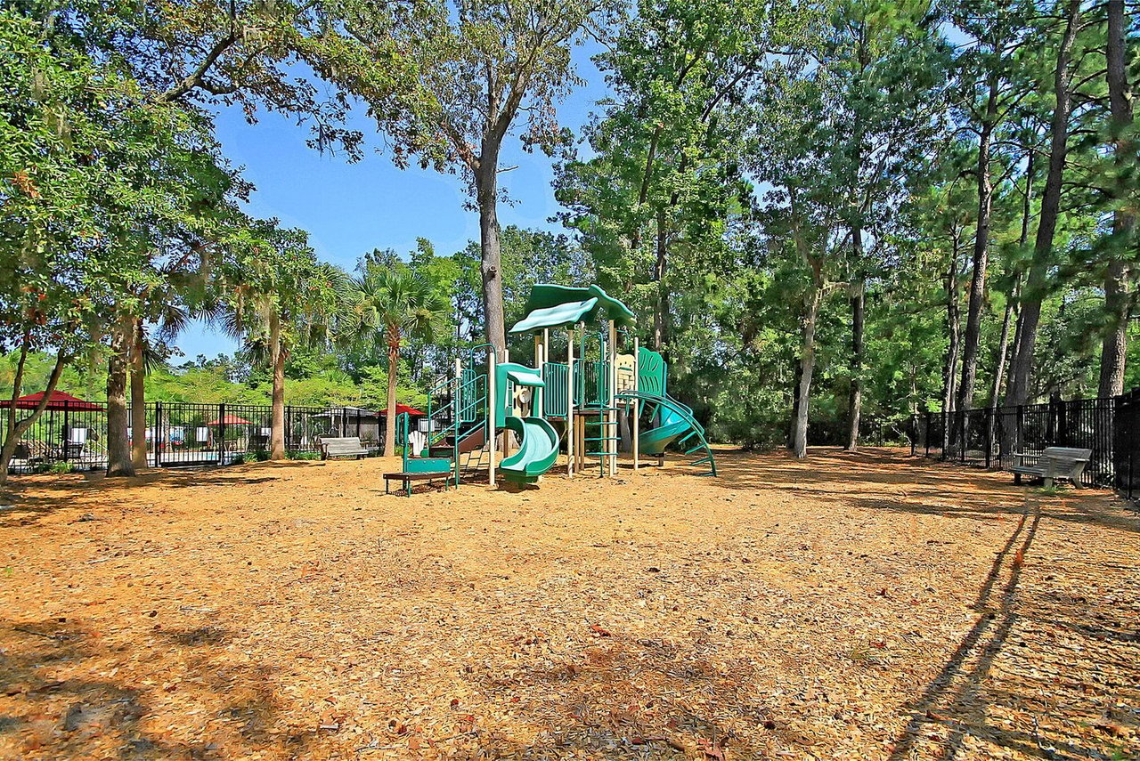 2336 Watchtower Ln