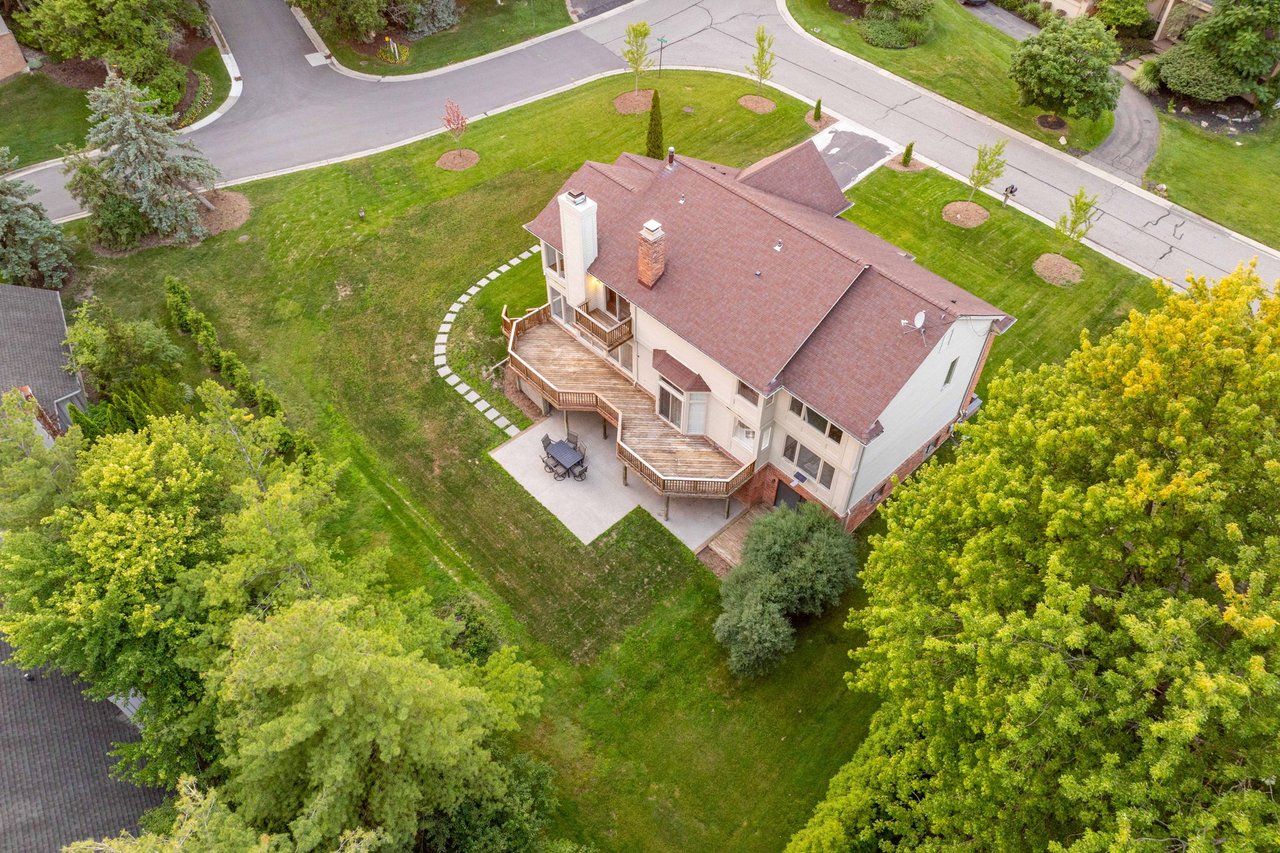 4802 Panorama Circle